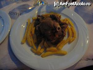 [P07] Pulpă de miel la rotisor: restaurantul Kazaviti » foto by kiwivik
 - 
<span class="allrVoted glyphicon glyphicon-heart hidden" id="av465303"></span>
<a class="m-l-10 hidden" id="sv465303" onclick="voting_Foto_DelVot(,465303,22305)" role="button">șterge vot <span class="glyphicon glyphicon-remove"></span></a>
<a id="v9465303" class=" c-red"  onclick="voting_Foto_SetVot(465303)" role="button"><span class="glyphicon glyphicon-heart-empty"></span> <b>LIKE</b> = Votează poza</a> <img class="hidden"  id="f465303W9" src="/imagini/loader.gif" border="0" /><span class="AjErrMes hidden" id="e465303ErM"></span>