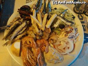 [P02] Taverna Sakis » foto by corinamaria
 - 
<span class="allrVoted glyphicon glyphicon-heart hidden" id="av534853"></span>
<a class="m-l-10 hidden" id="sv534853" onclick="voting_Foto_DelVot(,534853,22305)" role="button">șterge vot <span class="glyphicon glyphicon-remove"></span></a>
<a id="v9534853" class=" c-red"  onclick="voting_Foto_SetVot(534853)" role="button"><span class="glyphicon glyphicon-heart-empty"></span> <b>LIKE</b> = Votează poza</a> <img class="hidden"  id="f534853W9" src="/imagini/loader.gif" border="0" /><span class="AjErrMes hidden" id="e534853ErM"></span>