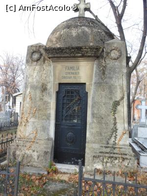 [P14] Cimitirul Bellu - Cavoul familiei generalului Christian Tell. » foto by iulianic
 - 
<span class="allrVoted glyphicon glyphicon-heart hidden" id="av1217862"></span>
<a class="m-l-10 hidden" id="sv1217862" onclick="voting_Foto_DelVot(,1217862,22321)" role="button">șterge vot <span class="glyphicon glyphicon-remove"></span></a>
<a id="v91217862" class=" c-red"  onclick="voting_Foto_SetVot(1217862)" role="button"><span class="glyphicon glyphicon-heart-empty"></span> <b>LIKE</b> = Votează poza</a> <img class="hidden"  id="f1217862W9" src="/imagini/loader.gif" border="0" /><span class="AjErrMes hidden" id="e1217862ErM"></span>