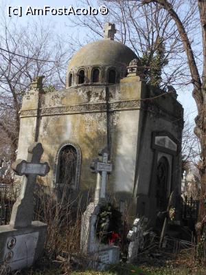 [P36] Panteonul României - Cimitirul Bellu. » foto by iulianic
 - 
<span class="allrVoted glyphicon glyphicon-heart hidden" id="av1218508"></span>
<a class="m-l-10 hidden" id="sv1218508" onclick="voting_Foto_DelVot(,1218508,22321)" role="button">șterge vot <span class="glyphicon glyphicon-remove"></span></a>
<a id="v91218508" class=" c-red"  onclick="voting_Foto_SetVot(1218508)" role="button"><span class="glyphicon glyphicon-heart-empty"></span> <b>LIKE</b> = Votează poza</a> <img class="hidden"  id="f1218508W9" src="/imagini/loader.gif" border="0" /><span class="AjErrMes hidden" id="e1218508ErM"></span>