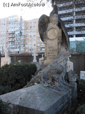 [P40] Panteonul României - Cimitirul Bellu. Aurel Vlaicu. » foto by iulianic
 - 
<span class="allrVoted glyphicon glyphicon-heart hidden" id="av1218512"></span>
<a class="m-l-10 hidden" id="sv1218512" onclick="voting_Foto_DelVot(,1218512,22321)" role="button">șterge vot <span class="glyphicon glyphicon-remove"></span></a>
<a id="v91218512" class=" c-red"  onclick="voting_Foto_SetVot(1218512)" role="button"><span class="glyphicon glyphicon-heart-empty"></span> <b>LIKE</b> = Votează poza</a> <img class="hidden"  id="f1218512W9" src="/imagini/loader.gif" border="0" /><span class="AjErrMes hidden" id="e1218512ErM"></span>