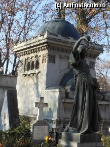 [P32] Cimitirul Bellu - Monument funerar. » foto by iulianic
 - 
<span class="allrVoted glyphicon glyphicon-heart hidden" id="av282376"></span>
<a class="m-l-10 hidden" id="sv282376" onclick="voting_Foto_DelVot(,282376,22321)" role="button">șterge vot <span class="glyphicon glyphicon-remove"></span></a>
<a id="v9282376" class=" c-red"  onclick="voting_Foto_SetVot(282376)" role="button"><span class="glyphicon glyphicon-heart-empty"></span> <b>LIKE</b> = Votează poza</a> <img class="hidden"  id="f282376W9" src="/imagini/loader.gif" border="0" /><span class="AjErrMes hidden" id="e282376ErM"></span>
