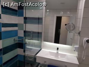 [P19] Baie camera » foto by eug
 - 
<span class="allrVoted glyphicon glyphicon-heart hidden" id="av1171952"></span>
<a class="m-l-10 hidden" id="sv1171952" onclick="voting_Foto_DelVot(,1171952,22322)" role="button">șterge vot <span class="glyphicon glyphicon-remove"></span></a>
<a id="v91171952" class=" c-red"  onclick="voting_Foto_SetVot(1171952)" role="button"><span class="glyphicon glyphicon-heart-empty"></span> <b>LIKE</b> = Votează poza</a> <img class="hidden"  id="f1171952W9" src="/imagini/loader.gif" border="0" /><span class="AjErrMes hidden" id="e1171952ErM"></span>