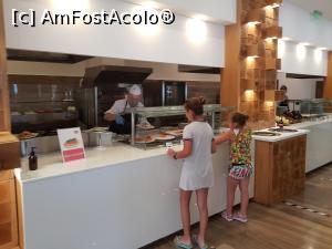 [P02] Restaurant » foto by eug
 - 
<span class="allrVoted glyphicon glyphicon-heart hidden" id="av1171935"></span>
<a class="m-l-10 hidden" id="sv1171935" onclick="voting_Foto_DelVot(,1171935,22322)" role="button">șterge vot <span class="glyphicon glyphicon-remove"></span></a>
<a id="v91171935" class=" c-red"  onclick="voting_Foto_SetVot(1171935)" role="button"><span class="glyphicon glyphicon-heart-empty"></span> <b>LIKE</b> = Votează poza</a> <img class="hidden"  id="f1171935W9" src="/imagini/loader.gif" border="0" /><span class="AjErrMes hidden" id="e1171935ErM"></span>