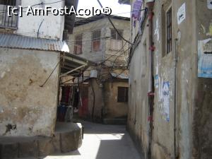 [P47] Stone Town » foto by nela b
 - 
<span class="allrVoted glyphicon glyphicon-heart hidden" id="av882699"></span>
<a class="m-l-10 hidden" id="sv882699" onclick="voting_Foto_DelVot(,882699,22360)" role="button">șterge vot <span class="glyphicon glyphicon-remove"></span></a>
<a id="v9882699" class=" c-red"  onclick="voting_Foto_SetVot(882699)" role="button"><span class="glyphicon glyphicon-heart-empty"></span> <b>LIKE</b> = Votează poza</a> <img class="hidden"  id="f882699W9" src="/imagini/loader.gif" border="0" /><span class="AjErrMes hidden" id="e882699ErM"></span>