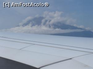 [P53] Kilimanjaro » foto by nela b
 - 
<span class="allrVoted glyphicon glyphicon-heart hidden" id="av882708"></span>
<a class="m-l-10 hidden" id="sv882708" onclick="voting_Foto_DelVot(,882708,22360)" role="button">șterge vot <span class="glyphicon glyphicon-remove"></span></a>
<a id="v9882708" class=" c-red"  onclick="voting_Foto_SetVot(882708)" role="button"><span class="glyphicon glyphicon-heart-empty"></span> <b>LIKE</b> = Votează poza</a> <img class="hidden"  id="f882708W9" src="/imagini/loader.gif" border="0" /><span class="AjErrMes hidden" id="e882708ErM"></span>