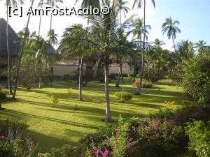 [P56] In gradina hotelului » foto by nela b
 - 
<span class="allrVoted glyphicon glyphicon-heart hidden" id="av882711"></span>
<a class="m-l-10 hidden" id="sv882711" onclick="voting_Foto_DelVot(,882711,22360)" role="button">șterge vot <span class="glyphicon glyphicon-remove"></span></a>
<a id="v9882711" class=" c-red"  onclick="voting_Foto_SetVot(882711)" role="button"><span class="glyphicon glyphicon-heart-empty"></span> <b>LIKE</b> = Votează poza</a> <img class="hidden"  id="f882711W9" src="/imagini/loader.gif" border="0" /><span class="AjErrMes hidden" id="e882711ErM"></span>