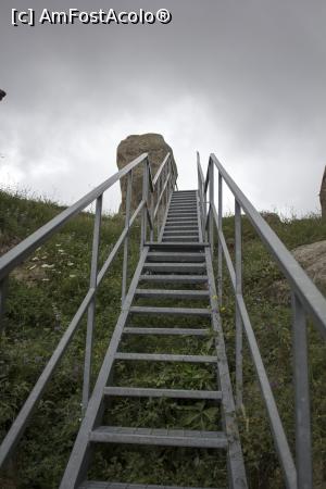 [P16] Stairzays to heaven... de fapt spre belvedere Castelmezzano » foto by IoanaV
 - 
<span class="allrVoted glyphicon glyphicon-heart hidden" id="av888429"></span>
<a class="m-l-10 hidden" id="sv888429" onclick="voting_Foto_DelVot(,888429,22454)" role="button">șterge vot <span class="glyphicon glyphicon-remove"></span></a>
<a id="v9888429" class=" c-red"  onclick="voting_Foto_SetVot(888429)" role="button"><span class="glyphicon glyphicon-heart-empty"></span> <b>LIKE</b> = Votează poza</a> <img class="hidden"  id="f888429W9" src="/imagini/loader.gif" border="0" /><span class="AjErrMes hidden" id="e888429ErM"></span>