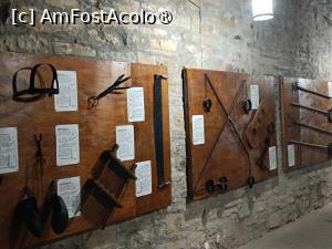 [P37] Cetatea Hotin, Castelul, Palatul Comandantului, Sala de Tortură, Instrumente de tortură printre care „Crucea Sf. Andrei” » foto by mprofeanu
 - 
<span class="allrVoted glyphicon glyphicon-heart hidden" id="av1498269"></span>
<a class="m-l-10 hidden" id="sv1498269" onclick="voting_Foto_DelVot(,1498269,22455)" role="button">șterge vot <span class="glyphicon glyphicon-remove"></span></a>
<a id="v91498269" class=" c-red"  onclick="voting_Foto_SetVot(1498269)" role="button"><span class="glyphicon glyphicon-heart-empty"></span> <b>LIKE</b> = Votează poza</a> <img class="hidden"  id="f1498269W9" src="/imagini/loader.gif" border="0" /><span class="AjErrMes hidden" id="e1498269ErM"></span>