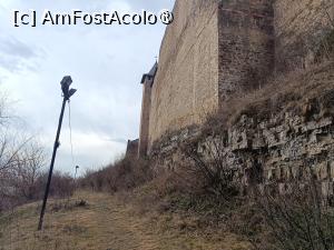 [P67] Cetatea Hotin, Noua Fortăreață, Poteca ce merge pe lângă zidurile Castelului » foto by mprofeanu
 - 
<span class="allrVoted glyphicon glyphicon-heart hidden" id="av1498299"></span>
<a class="m-l-10 hidden" id="sv1498299" onclick="voting_Foto_DelVot(,1498299,22455)" role="button">șterge vot <span class="glyphicon glyphicon-remove"></span></a>
<a id="v91498299" class=" c-red"  onclick="voting_Foto_SetVot(1498299)" role="button"><span class="glyphicon glyphicon-heart-empty"></span> <b>LIKE</b> = Votează poza</a> <img class="hidden"  id="f1498299W9" src="/imagini/loader.gif" border="0" /><span class="AjErrMes hidden" id="e1498299ErM"></span>