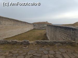 [P07] Cetatea Hotin, Zidurile cetății pozate de pe podul Porții Bendery » foto by mprofeanu
 - 
<span class="allrVoted glyphicon glyphicon-heart hidden" id="av1498239"></span>
<a class="m-l-10 hidden" id="sv1498239" onclick="voting_Foto_DelVot(,1498239,22455)" role="button">șterge vot <span class="glyphicon glyphicon-remove"></span></a>
<a id="v91498239" class=" c-red"  onclick="voting_Foto_SetVot(1498239)" role="button"><span class="glyphicon glyphicon-heart-empty"></span> <b>LIKE</b> = Votează poza</a> <img class="hidden"  id="f1498239W9" src="/imagini/loader.gif" border="0" /><span class="AjErrMes hidden" id="e1498239ErM"></span>