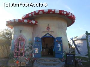 [P11] Porumbacu de Sus - Parcul tematic "Povestea Calendarului". Căsuța lunii Martie. » foto by iulianic
 - 
<span class="allrVoted glyphicon glyphicon-heart hidden" id="av1346147"></span>
<a class="m-l-10 hidden" id="sv1346147" onclick="voting_Foto_DelVot(,1346147,22464)" role="button">șterge vot <span class="glyphicon glyphicon-remove"></span></a>
<a id="v91346147" class=" c-red"  onclick="voting_Foto_SetVot(1346147)" role="button"><span class="glyphicon glyphicon-heart-empty"></span> <b>LIKE</b> = Votează poza</a> <img class="hidden"  id="f1346147W9" src="/imagini/loader.gif" border="0" /><span class="AjErrMes hidden" id="e1346147ErM"></span>