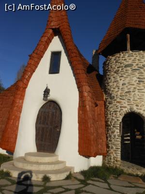 [P21] Porumbacu de Sus - Castelul de lut din Valea Z&acirc;nelor. » foto by iulianic
 - 
<span class="allrVoted glyphicon glyphicon-heart hidden" id="av1346157"></span>
<a class="m-l-10 hidden" id="sv1346157" onclick="voting_Foto_DelVot(,1346157,22464)" role="button">șterge vot <span class="glyphicon glyphicon-remove"></span></a>
<a id="v91346157" class=" c-red"  onclick="voting_Foto_SetVot(1346157)" role="button"><span class="glyphicon glyphicon-heart-empty"></span> <b>LIKE</b> = Votează poza</a> <img class="hidden"  id="f1346157W9" src="/imagini/loader.gif" border="0" /><span class="AjErrMes hidden" id="e1346157ErM"></span>