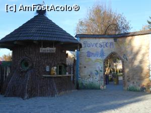 [P06] Porumbacu de Sus - Parcul tematic "Povestea Calendarului". Intrarea. » foto by iulianic
 - 
<span class="allrVoted glyphicon glyphicon-heart hidden" id="av1346142"></span>
<a class="m-l-10 hidden" id="sv1346142" onclick="voting_Foto_DelVot(,1346142,22464)" role="button">șterge vot <span class="glyphicon glyphicon-remove"></span></a>
<a id="v91346142" class=" c-red"  onclick="voting_Foto_SetVot(1346142)" role="button"><span class="glyphicon glyphicon-heart-empty"></span> <b>LIKE</b> = Votează poza</a> <img class="hidden"  id="f1346142W9" src="/imagini/loader.gif" border="0" /><span class="AjErrMes hidden" id="e1346142ErM"></span>