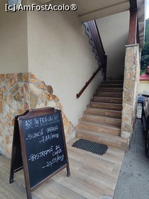[P14] Prăvălia în stânga, restaurantul la etaj » foto by crismis
 - 
<span class="allrVoted glyphicon glyphicon-heart hidden" id="av1502660"></span>
<a class="m-l-10 hidden" id="sv1502660" onclick="voting_Foto_DelVot(,1502660,22478)" role="button">șterge vot <span class="glyphicon glyphicon-remove"></span></a>
<a id="v91502660" class=" c-red"  onclick="voting_Foto_SetVot(1502660)" role="button"><span class="glyphicon glyphicon-heart-empty"></span> <b>LIKE</b> = Votează poza</a> <img class="hidden"  id="f1502660W9" src="/imagini/loader.gif" border="0" /><span class="AjErrMes hidden" id="e1502660ErM"></span>