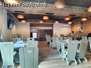 [P05] Restaurant Mama Leti; interior » foto by crismis
 - 
<span class="allrVoted glyphicon glyphicon-heart hidden" id="av1502651"></span>
<a class="m-l-10 hidden" id="sv1502651" onclick="voting_Foto_DelVot(,1502651,22478)" role="button">șterge vot <span class="glyphicon glyphicon-remove"></span></a>
<a id="v91502651" class=" c-red"  onclick="voting_Foto_SetVot(1502651)" role="button"><span class="glyphicon glyphicon-heart-empty"></span> <b>LIKE</b> = Votează poza</a> <img class="hidden"  id="f1502651W9" src="/imagini/loader.gif" border="0" /><span class="AjErrMes hidden" id="e1502651ErM"></span>