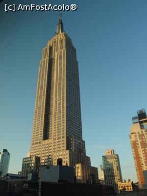 [P04] Empire State Building la răsărit » foto by DanCld
 - 
<span class="allrVoted glyphicon glyphicon-heart hidden" id="av891803"></span>
<a class="m-l-10 hidden" id="sv891803" onclick="voting_Foto_DelVot(,891803,22539)" role="button">șterge vot <span class="glyphicon glyphicon-remove"></span></a>
<a id="v9891803" class=" c-red"  onclick="voting_Foto_SetVot(891803)" role="button"><span class="glyphicon glyphicon-heart-empty"></span> <b>LIKE</b> = Votează poza</a> <img class="hidden"  id="f891803W9" src="/imagini/loader.gif" border="0" /><span class="AjErrMes hidden" id="e891803ErM"></span>