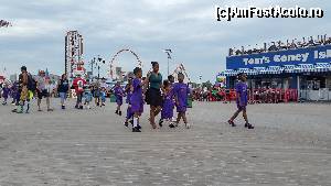 [P07] Coney Island si Luna Park New York » foto by mcnegoita
 - 
<span class="allrVoted glyphicon glyphicon-heart hidden" id="av658558"></span>
<a class="m-l-10 hidden" id="sv658558" onclick="voting_Foto_DelVot(,658558,22539)" role="button">șterge vot <span class="glyphicon glyphicon-remove"></span></a>
<a id="v9658558" class=" c-red"  onclick="voting_Foto_SetVot(658558)" role="button"><span class="glyphicon glyphicon-heart-empty"></span> <b>LIKE</b> = Votează poza</a> <img class="hidden"  id="f658558W9" src="/imagini/loader.gif" border="0" /><span class="AjErrMes hidden" id="e658558ErM"></span>
