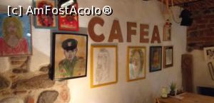[P10] Tablouri în Cafenea Coloniale » foto by irinad
 - 
<span class="allrVoted glyphicon glyphicon-heart hidden" id="av1136605"></span>
<a class="m-l-10 hidden" id="sv1136605" onclick="voting_Foto_DelVot(,1136605,22572)" role="button">șterge vot <span class="glyphicon glyphicon-remove"></span></a>
<a id="v91136605" class=" c-red"  onclick="voting_Foto_SetVot(1136605)" role="button"><span class="glyphicon glyphicon-heart-empty"></span> <b>LIKE</b> = Votează poza</a> <img class="hidden"  id="f1136605W9" src="/imagini/loader.gif" border="0" /><span class="AjErrMes hidden" id="e1136605ErM"></span>