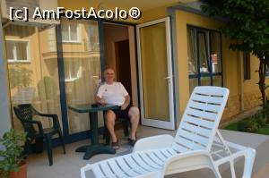 [P17] Relaxare pe terasa apartamentului de la Aquaria Aparthotel din Sunny Beach.  » foto by traian.leuca †
 - 
<span class="allrVoted glyphicon glyphicon-heart hidden" id="av893524"></span>
<a class="m-l-10 hidden" id="sv893524" onclick="voting_Foto_DelVot(,893524,22573)" role="button">șterge vot <span class="glyphicon glyphicon-remove"></span></a>
<a id="v9893524" class=" c-red"  onclick="voting_Foto_SetVot(893524)" role="button"><span class="glyphicon glyphicon-heart-empty"></span> <b>LIKE</b> = Votează poza</a> <img class="hidden"  id="f893524W9" src="/imagini/loader.gif" border="0" /><span class="AjErrMes hidden" id="e893524ErM"></span>