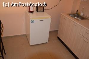 [P19] Frigiderul din apartamentul nostru de la Aquaria Aparthotel din Sunny Beach.  » foto by traian.leuca †
 - 
<span class="allrVoted glyphicon glyphicon-heart hidden" id="av893526"></span>
<a class="m-l-10 hidden" id="sv893526" onclick="voting_Foto_DelVot(,893526,22573)" role="button">șterge vot <span class="glyphicon glyphicon-remove"></span></a>
<a id="v9893526" class=" c-red"  onclick="voting_Foto_SetVot(893526)" role="button"><span class="glyphicon glyphicon-heart-empty"></span> <b>LIKE</b> = Votează poza</a> <img class="hidden"  id="f893526W9" src="/imagini/loader.gif" border="0" /><span class="AjErrMes hidden" id="e893526ErM"></span>