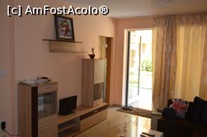 [P22] Intrare în apartamentul nostru de la Aquaria Aparthotel din Sunny Beach.  » foto by traian.leuca †
 - 
<span class="allrVoted glyphicon glyphicon-heart hidden" id="av893529"></span>
<a class="m-l-10 hidden" id="sv893529" onclick="voting_Foto_DelVot(,893529,22573)" role="button">șterge vot <span class="glyphicon glyphicon-remove"></span></a>
<a id="v9893529" class=" c-red"  onclick="voting_Foto_SetVot(893529)" role="button"><span class="glyphicon glyphicon-heart-empty"></span> <b>LIKE</b> = Votează poza</a> <img class="hidden"  id="f893529W9" src="/imagini/loader.gif" border="0" /><span class="AjErrMes hidden" id="e893529ErM"></span>