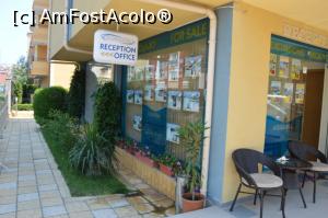 [P04] Recepţia de la Aquaria Aparthotel din Sunny Beach.  » foto by traian.leuca †
 - 
<span class="allrVoted glyphicon glyphicon-heart hidden" id="av893511"></span>
<a class="m-l-10 hidden" id="sv893511" onclick="voting_Foto_DelVot(,893511,22573)" role="button">șterge vot <span class="glyphicon glyphicon-remove"></span></a>
<a id="v9893511" class=" c-red"  onclick="voting_Foto_SetVot(893511)" role="button"><span class="glyphicon glyphicon-heart-empty"></span> <b>LIKE</b> = Votează poza</a> <img class="hidden"  id="f893511W9" src="/imagini/loader.gif" border="0" /><span class="AjErrMes hidden" id="e893511ErM"></span>