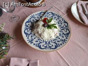 [P08] Ohrid, Restaurantul Sf. Sofia, Masa noastră cu Salată Sopska » foto by mprofeanu
 - 
<span class="allrVoted glyphicon glyphicon-heart hidden" id="av1540116"></span>
<a class="m-l-10 hidden" id="sv1540116" onclick="voting_Foto_DelVot(,1540116,22630)" role="button">șterge vot <span class="glyphicon glyphicon-remove"></span></a>
<a id="v91540116" class=" c-red"  onclick="voting_Foto_SetVot(1540116)" role="button"><span class="glyphicon glyphicon-heart-empty"></span> <b>LIKE</b> = Votează poza</a> <img class="hidden"  id="f1540116W9" src="/imagini/loader.gif" border="0" /><span class="AjErrMes hidden" id="e1540116ErM"></span>
