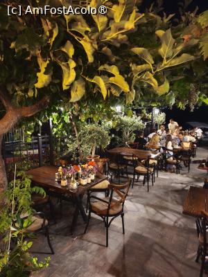 [P10] Dupa ora 23 cand s-a mai golit restaurantul » foto by fredutza
 - 
<span class="allrVoted glyphicon glyphicon-heart hidden" id="av1499426"></span>
<a class="m-l-10 hidden" id="sv1499426" onclick="voting_Foto_DelVot(,1499426,22630)" role="button">șterge vot <span class="glyphicon glyphicon-remove"></span></a>
<a id="v91499426" class=" c-red"  onclick="voting_Foto_SetVot(1499426)" role="button"><span class="glyphicon glyphicon-heart-empty"></span> <b>LIKE</b> = Votează poza</a> <img class="hidden"  id="f1499426W9" src="/imagini/loader.gif" border="0" /><span class="AjErrMes hidden" id="e1499426ErM"></span>