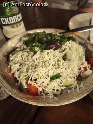 [P03] Salata Shopska » foto by fredutza
 - 
<span class="allrVoted glyphicon glyphicon-heart hidden" id="av1499419"></span>
<a class="m-l-10 hidden" id="sv1499419" onclick="voting_Foto_DelVot(,1499419,22630)" role="button">șterge vot <span class="glyphicon glyphicon-remove"></span></a>
<a id="v91499419" class=" c-red"  onclick="voting_Foto_SetVot(1499419)" role="button"><span class="glyphicon glyphicon-heart-empty"></span> <b>LIKE</b> = Votează poza</a> <img class="hidden"  id="f1499419W9" src="/imagini/loader.gif" border="0" /><span class="AjErrMes hidden" id="e1499419ErM"></span>