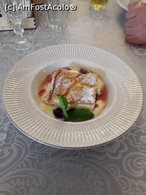 [P24] Prăjitură cu brânză dulce și sos de vanilie. » foto by billi68
 - 
<span class="allrVoted glyphicon glyphicon-heart hidden" id="av1174721"></span>
<a class="m-l-10 hidden" id="sv1174721" onclick="voting_Foto_DelVot(,1174721,22634)" role="button">șterge vot <span class="glyphicon glyphicon-remove"></span></a>
<a id="v91174721" class=" c-red"  onclick="voting_Foto_SetVot(1174721)" role="button"><span class="glyphicon glyphicon-heart-empty"></span> <b>LIKE</b> = Votează poza</a> <img class="hidden"  id="f1174721W9" src="/imagini/loader.gif" border="0" /><span class="AjErrMes hidden" id="e1174721ErM"></span>