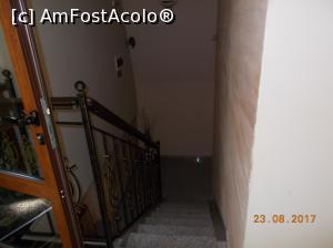[P13] Hotel Retro - scările dintre etajele 3 și 4 » foto by ANILU
 - 
<span class="allrVoted glyphicon glyphicon-heart hidden" id="av897011"></span>
<a class="m-l-10 hidden" id="sv897011" onclick="voting_Foto_DelVot(,897011,22640)" role="button">șterge vot <span class="glyphicon glyphicon-remove"></span></a>
<a id="v9897011" class=" c-red"  onclick="voting_Foto_SetVot(897011)" role="button"><span class="glyphicon glyphicon-heart-empty"></span> <b>LIKE</b> = Votează poza</a> <img class="hidden"  id="f897011W9" src="/imagini/loader.gif" border="0" /><span class="AjErrMes hidden" id="e897011ErM"></span>