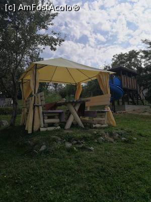 [P18] Foisorul unde am servit cina » foto by ancutza26
 - 
<span class="allrVoted glyphicon glyphicon-heart hidden" id="av897719"></span>
<a class="m-l-10 hidden" id="sv897719" onclick="voting_Foto_DelVot(,897719,22649)" role="button">șterge vot <span class="glyphicon glyphicon-remove"></span></a>
<a id="v9897719" class=" c-red"  onclick="voting_Foto_SetVot(897719)" role="button"><span class="glyphicon glyphicon-heart-empty"></span> <b>LIKE</b> = Votează poza</a> <img class="hidden"  id="f897719W9" src="/imagini/loader.gif" border="0" /><span class="AjErrMes hidden" id="e897719ErM"></span>