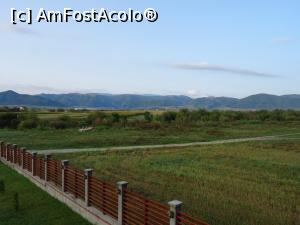 [P20] Vedere din balcon spre Munții Cindrelului - Casa Gligor, comuna Cristian-Sibiu.  » foto by tata123 🔱
 - 
<span class="allrVoted glyphicon glyphicon-heart hidden" id="av897854"></span>
<a class="m-l-10 hidden" id="sv897854" onclick="voting_Foto_DelVot(,897854,22652)" role="button">șterge vot <span class="glyphicon glyphicon-remove"></span></a>
<a id="v9897854" class=" c-red"  onclick="voting_Foto_SetVot(897854)" role="button"><span class="glyphicon glyphicon-heart-empty"></span> <b>LIKE</b> = Votează poza</a> <img class="hidden"  id="f897854W9" src="/imagini/loader.gif" border="0" /><span class="AjErrMes hidden" id="e897854ErM"></span>