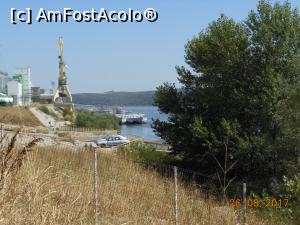 [P26] Zimnicea - În port.  » foto by iulianic
 - 
<span class="allrVoted glyphicon glyphicon-heart hidden" id="av895615"></span>
<a class="m-l-10 hidden" id="sv895615" onclick="voting_Foto_DelVot(,895615,22671)" role="button">șterge vot <span class="glyphicon glyphicon-remove"></span></a>
<a id="v9895615" class=" c-red"  onclick="voting_Foto_SetVot(895615)" role="button"><span class="glyphicon glyphicon-heart-empty"></span> <b>LIKE</b> = Votează poza</a> <img class="hidden"  id="f895615W9" src="/imagini/loader.gif" border="0" /><span class="AjErrMes hidden" id="e895615ErM"></span>