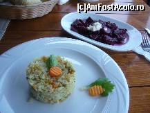 [P12] Restaurant-hotel Rin, Miercurea Sibiului, pilaful super piperat, se vede cat de mult piper este in el » foto by magdalena
 - 
<span class="allrVoted glyphicon glyphicon-heart hidden" id="av115378"></span>
<a class="m-l-10 hidden" id="sv115378" onclick="voting_Foto_DelVot(,115378,22685)" role="button">șterge vot <span class="glyphicon glyphicon-remove"></span></a>
<a id="v9115378" class=" c-red"  onclick="voting_Foto_SetVot(115378)" role="button"><span class="glyphicon glyphicon-heart-empty"></span> <b>LIKE</b> = Votează poza</a> <img class="hidden"  id="f115378W9" src="/imagini/loader.gif" border="0" /><span class="AjErrMes hidden" id="e115378ErM"></span>
