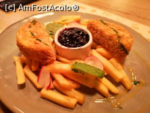 [P20] Jazz Bistro & Winery; brânză Camembert cu cartofi și gem » foto by crismis
 - 
<span class="allrVoted glyphicon glyphicon-heart hidden" id="av1208646"></span>
<a class="m-l-10 hidden" id="sv1208646" onclick="voting_Foto_DelVot(,1208646,22699)" role="button">șterge vot <span class="glyphicon glyphicon-remove"></span></a>
<a id="v91208646" class=" c-red"  onclick="voting_Foto_SetVot(1208646)" role="button"><span class="glyphicon glyphicon-heart-empty"></span> <b>LIKE</b> = Votează poza</a> <img class="hidden"  id="f1208646W9" src="/imagini/loader.gif" border="0" /><span class="AjErrMes hidden" id="e1208646ErM"></span>