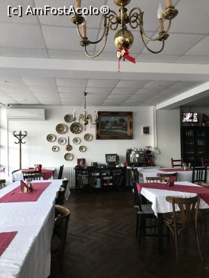 [P55] Restaurantul » foto by krisstinna
 - 
<span class="allrVoted glyphicon glyphicon-heart hidden" id="av1119931"></span>
<a class="m-l-10 hidden" id="sv1119931" onclick="voting_Foto_DelVot(,1119931,22713)" role="button">șterge vot <span class="glyphicon glyphicon-remove"></span></a>
<a id="v91119931" class=" c-red"  onclick="voting_Foto_SetVot(1119931)" role="button"><span class="glyphicon glyphicon-heart-empty"></span> <b>LIKE</b> = Votează poza</a> <img class="hidden"  id="f1119931W9" src="/imagini/loader.gif" border="0" /><span class="AjErrMes hidden" id="e1119931ErM"></span>
