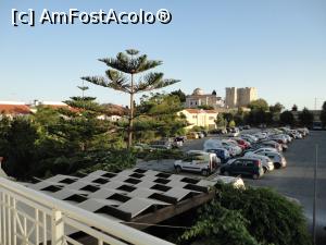 [P01] Castelul Logothetis văzut din balconul nostru.  » foto by maryka
 - 
<span class="allrVoted glyphicon glyphicon-heart hidden" id="av905678"></span>
<a class="m-l-10 hidden" id="sv905678" onclick="voting_Foto_DelVot(,905678,22800)" role="button">șterge vot <span class="glyphicon glyphicon-remove"></span></a>
<a id="v9905678" class=" c-red"  onclick="voting_Foto_SetVot(905678)" role="button"><span class="glyphicon glyphicon-heart-empty"></span> <b>LIKE</b> = Votează poza</a> <img class="hidden"  id="f905678W9" src="/imagini/loader.gif" border="0" /><span class="AjErrMes hidden" id="e905678ErM"></span>