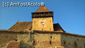 [P10] Biserica fortificată Axente Sever-detaliu turn » foto by AZE
 - 
<span class="allrVoted glyphicon glyphicon-heart hidden" id="av916255"></span>
<a class="m-l-10 hidden" id="sv916255" onclick="voting_Foto_DelVot(,916255,22908)" role="button">șterge vot <span class="glyphicon glyphicon-remove"></span></a>
<a id="v9916255" class=" c-red"  onclick="voting_Foto_SetVot(916255)" role="button"><span class="glyphicon glyphicon-heart-empty"></span> <b>LIKE</b> = Votează poza</a> <img class="hidden"  id="f916255W9" src="/imagini/loader.gif" border="0" /><span class="AjErrMes hidden" id="e916255ErM"></span>