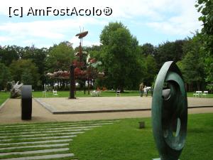 [P33] Artă modernă » foto by mireille
 - 
<span class="allrVoted glyphicon glyphicon-heart hidden" id="av916597"></span>
<a class="m-l-10 hidden" id="sv916597" onclick="voting_Foto_DelVot(,916597,22918)" role="button">șterge vot <span class="glyphicon glyphicon-remove"></span></a>
<a id="v9916597" class=" c-red"  onclick="voting_Foto_SetVot(916597)" role="button"><span class="glyphicon glyphicon-heart-empty"></span> <b>LIKE</b> = Votează poza</a> <img class="hidden"  id="f916597W9" src="/imagini/loader.gif" border="0" /><span class="AjErrMes hidden" id="e916597ErM"></span>