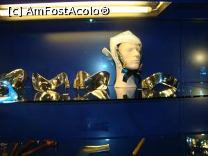 [P16] , farfuriile metalice, purtate de localnice pe cap m-au intrigat.  » foto by mireille
 - 
<span class="allrVoted glyphicon glyphicon-heart hidden" id="av947880"></span>
<a class="m-l-10 hidden" id="sv947880" onclick="voting_Foto_DelVot(,947880,22918)" role="button">șterge vot <span class="glyphicon glyphicon-remove"></span></a>
<a id="v9947880" class=" c-red"  onclick="voting_Foto_SetVot(947880)" role="button"><span class="glyphicon glyphicon-heart-empty"></span> <b>LIKE</b> = Votează poza</a> <img class="hidden"  id="f947880W9" src="/imagini/loader.gif" border="0" /><span class="AjErrMes hidden" id="e947880ErM"></span>