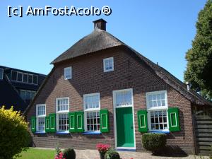 [P34] Casa traditionala » foto by mireille
 - 
<span class="allrVoted glyphicon glyphicon-heart hidden" id="av947898"></span>
<a class="m-l-10 hidden" id="sv947898" onclick="voting_Foto_DelVot(,947898,22918)" role="button">șterge vot <span class="glyphicon glyphicon-remove"></span></a>
<a id="v9947898" class=" c-red"  onclick="voting_Foto_SetVot(947898)" role="button"><span class="glyphicon glyphicon-heart-empty"></span> <b>LIKE</b> = Votează poza</a> <img class="hidden"  id="f947898W9" src="/imagini/loader.gif" border="0" /><span class="AjErrMes hidden" id="e947898ErM"></span>