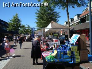 [P35] In centrul satului... localnica la shopping » foto by mireille
 - 
<span class="allrVoted glyphicon glyphicon-heart hidden" id="av947899"></span>
<a class="m-l-10 hidden" id="sv947899" onclick="voting_Foto_DelVot(,947899,22918)" role="button">șterge vot <span class="glyphicon glyphicon-remove"></span></a>
<a id="v9947899" class=" c-red"  onclick="voting_Foto_SetVot(947899)" role="button"><span class="glyphicon glyphicon-heart-empty"></span> <b>LIKE</b> = Votează poza</a> <img class="hidden"  id="f947899W9" src="/imagini/loader.gif" border="0" /><span class="AjErrMes hidden" id="e947899ErM"></span>