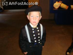 [P06] Astazi doar 1800 de săteni cu varste între 2 ani și 70 de ani mai poartă costumele traditionale, la ocazii speciale.  » foto by mireille
 - 
<span class="allrVoted glyphicon glyphicon-heart hidden" id="av947870"></span>
<a class="m-l-10 hidden" id="sv947870" onclick="voting_Foto_DelVot(,947870,22918)" role="button">șterge vot <span class="glyphicon glyphicon-remove"></span></a>
<a id="v9947870" class=" c-red"  onclick="voting_Foto_SetVot(947870)" role="button"><span class="glyphicon glyphicon-heart-empty"></span> <b>LIKE</b> = Votează poza</a> <img class="hidden"  id="f947870W9" src="/imagini/loader.gif" border="0" /><span class="AjErrMes hidden" id="e947870ErM"></span>