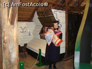 [P08] O tânăra mămică a venit cu bebelușul... May I take your photo, please?  » foto by mireille
 - 
<span class="allrVoted glyphicon glyphicon-heart hidden" id="av947872"></span>
<a class="m-l-10 hidden" id="sv947872" onclick="voting_Foto_DelVot(,947872,22918)" role="button">șterge vot <span class="glyphicon glyphicon-remove"></span></a>
<a id="v9947872" class=" c-red"  onclick="voting_Foto_SetVot(947872)" role="button"><span class="glyphicon glyphicon-heart-empty"></span> <b>LIKE</b> = Votează poza</a> <img class="hidden"  id="f947872W9" src="/imagini/loader.gif" border="0" /><span class="AjErrMes hidden" id="e947872ErM"></span>