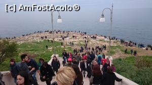 [P27] Coboram scările de la statuia lui Domenico Modugno către Marea Adriatică.  » foto by Aurici
 - 
<span class="allrVoted glyphicon glyphicon-heart hidden" id="av736364"></span>
<a class="m-l-10 hidden" id="sv736364" onclick="voting_Foto_DelVot(,736364,22941)" role="button">șterge vot <span class="glyphicon glyphicon-remove"></span></a>
<a id="v9736364" class=" c-red"  onclick="voting_Foto_SetVot(736364)" role="button"><span class="glyphicon glyphicon-heart-empty"></span> <b>LIKE</b> = Votează poza</a> <img class="hidden"  id="f736364W9" src="/imagini/loader.gif" border="0" /><span class="AjErrMes hidden" id="e736364ErM"></span>