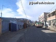 [P19] imagini din orasel, pe drumul care ducea spre hotelurile turistilor din masina, fiecare avea alta locatie, in functie de tariful platit. Pe parte dreapta, cladirea inalta, era un motel, in care au coborat niste turisti locali » foto by grecudoina
 - 
<span class="allrVoted glyphicon glyphicon-heart hidden" id="av399418"></span>
<a class="m-l-10 hidden" id="sv399418" onclick="voting_Foto_DelVot(,399418,22989)" role="button">șterge vot <span class="glyphicon glyphicon-remove"></span></a>
<a id="v9399418" class=" c-red"  onclick="voting_Foto_SetVot(399418)" role="button"><span class="glyphicon glyphicon-heart-empty"></span> <b>LIKE</b> = Votează poza</a> <img class="hidden"  id="f399418W9" src="/imagini/loader.gif" border="0" /><span class="AjErrMes hidden" id="e399418ErM"></span>