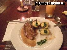 [P27] dineul, pe care l-am avut de revelion. O friptura de alpaca cu garnitura de cartofila cuptor » foto by grecudoina
 - 
<span class="allrVoted glyphicon glyphicon-heart hidden" id="av399432"></span>
<a class="m-l-10 hidden" id="sv399432" onclick="voting_Foto_DelVot(,399432,22989)" role="button">șterge vot <span class="glyphicon glyphicon-remove"></span></a>
<a id="v9399432" class=" c-red"  onclick="voting_Foto_SetVot(399432)" role="button"><span class="glyphicon glyphicon-heart-empty"></span> <b>LIKE</b> = Votează poza</a> <img class="hidden"  id="f399432W9" src="/imagini/loader.gif" border="0" /><span class="AjErrMes hidden" id="e399432ErM"></span>