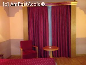 [P04] detaliu camera spre fereastra si balcon » foto by rora
 - 
<span class="allrVoted glyphicon glyphicon-heart hidden" id="av919402"></span>
<a class="m-l-10 hidden" id="sv919402" onclick="voting_Foto_DelVot(,919402,23005)" role="button">șterge vot <span class="glyphicon glyphicon-remove"></span></a>
<a id="v9919402" class=" c-red"  onclick="voting_Foto_SetVot(919402)" role="button"><span class="glyphicon glyphicon-heart-empty"></span> <b>LIKE</b> = Votează poza</a> <img class="hidden"  id="f919402W9" src="/imagini/loader.gif" border="0" /><span class="AjErrMes hidden" id="e919402ErM"></span>